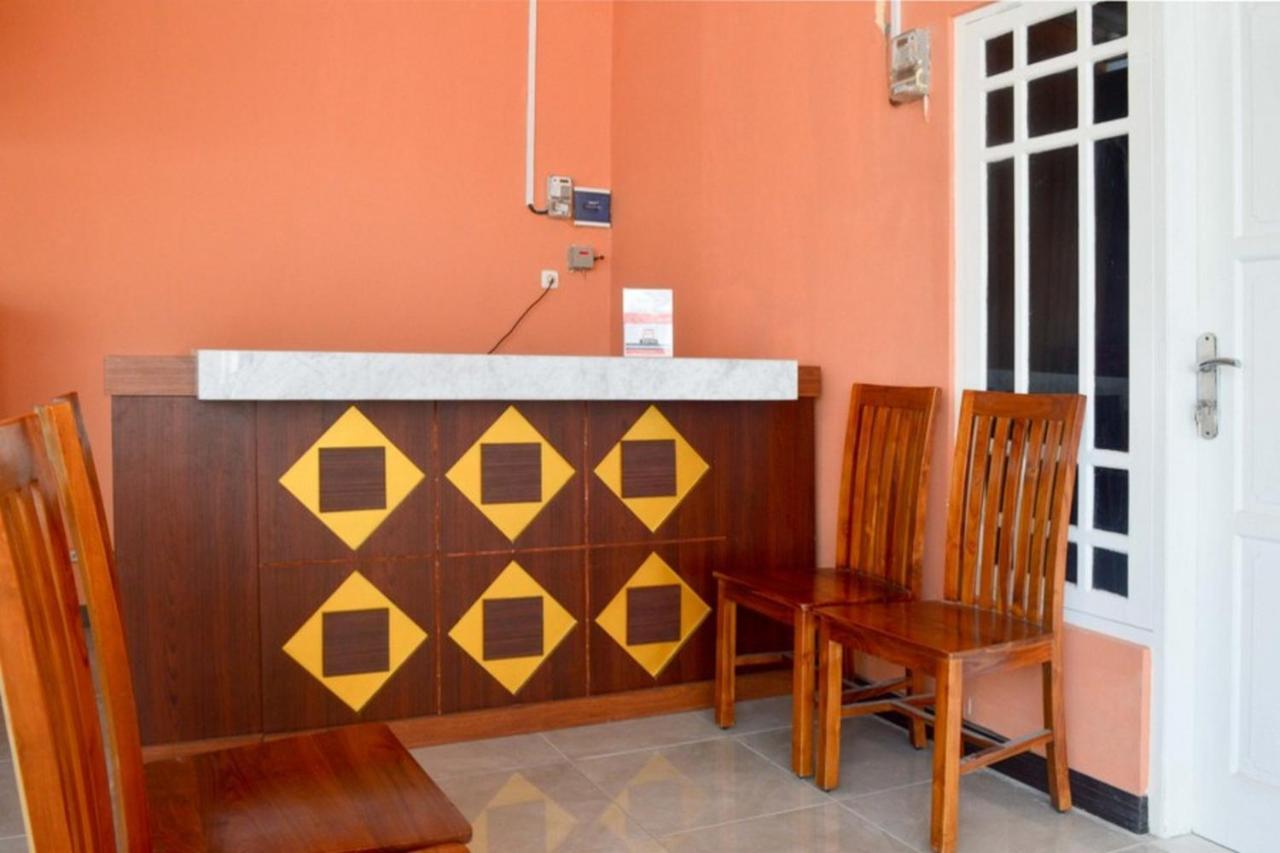 Reddoorz Near Sam Poo Kong 2 Semarang Exterior foto